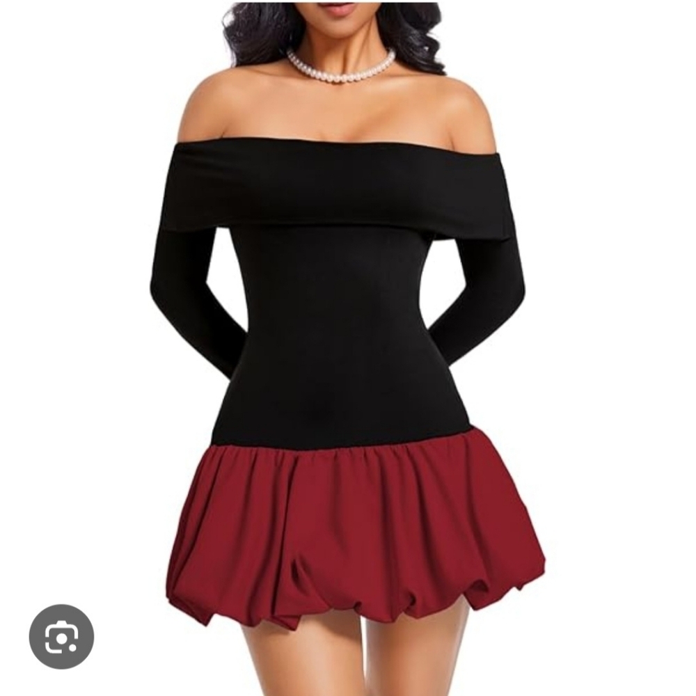 Women's Off-Shoulder Black and Red Mini‎ Dress Size L